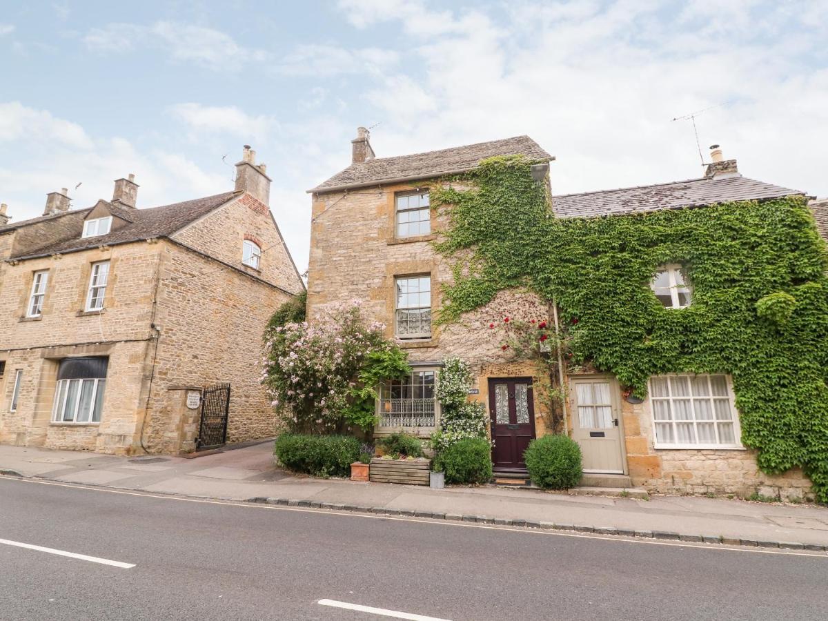 Benfield Villa Stow-on-the-Wold Exterior photo